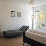 New York - Fuer Freunde & Familien, Stadtnah, Parkplatz, E-ladestation, Gitterbox Fuer Fahrraeder, Fitnessstudio, Digitale Gaestemappe Mit Restaurant- Und Unternehmenstipps Διαμέρισμα