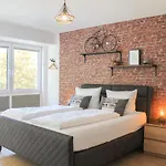 New York - Fuer Freunde & Familien, Stadtnah, Parkplatz, E-ladestation, Gitterbox Fuer Fahrraeder, Fitnessstudio, Digitale Gaestemappe Mit Restaurant- Und Unternehmenstipps Διαμέρισμα *