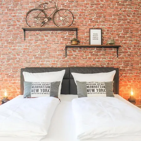 New York - Fuer Freunde & Familien, Stadtnah, Parkplatz, E-ladestation, Gitterbox Fuer Fahrraeder, Fitnessstudio, Digitale Gaestemappe Mit Restaurant- Und Unternehmenstipps * 科布倫茨