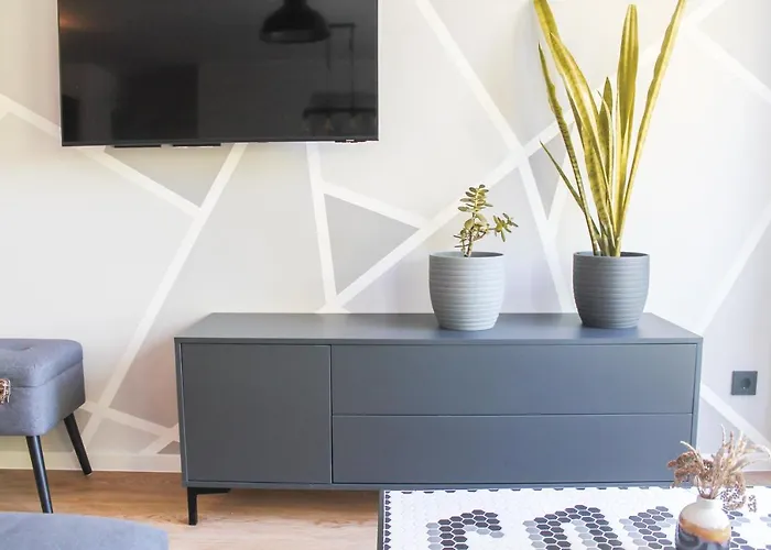 New York - Fuer Freunde & Familien, Stadtnah, Parkplatz, E-ladestation, Gitterbox Fuer Fahrraeder, Fitnessstudio, Digitale Gaestemappe Mit Restaurant- Und Unternehmenstipps * Coblença