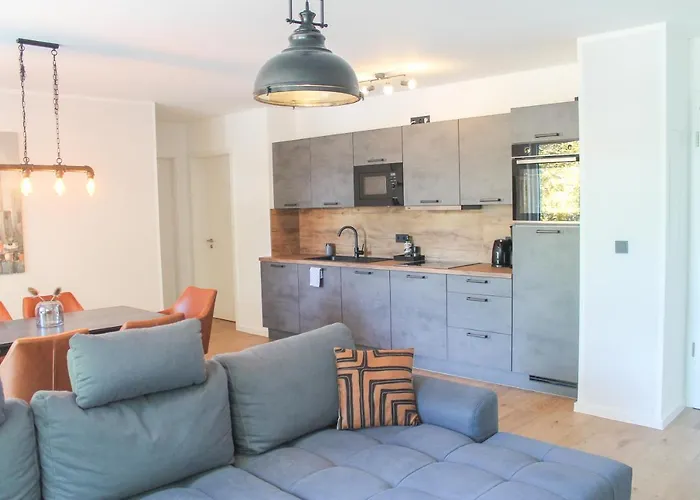 New York - Fuer Freunde & Familien, Stadtnah, Parkplatz, E-ladestation, Gitterbox Fuer Fahrraeder, Fitnessstudio, Digitale Gaestemappe Mit Restaurant- Und Unternehmenstipps Coblenza