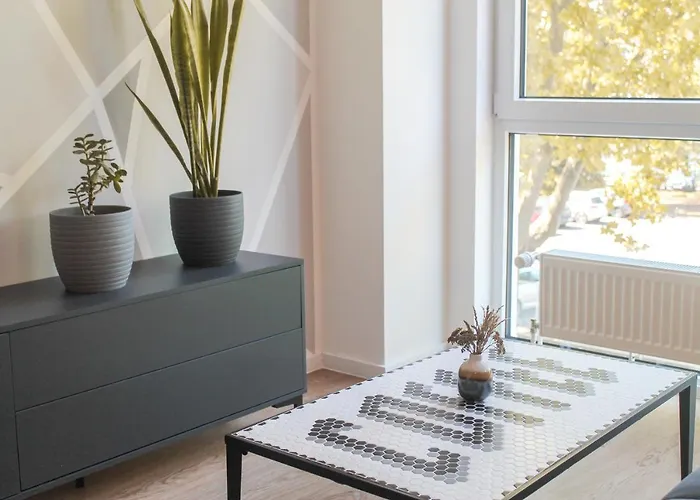 New York - Fuer Freunde & Familien, Stadtnah, Parkplatz, E-ladestation, Gitterbox Fuer Fahrraeder, Fitnessstudio, Digitale Gaestemappe Mit Restaurant- Und Unternehmenstipps * Coblenza