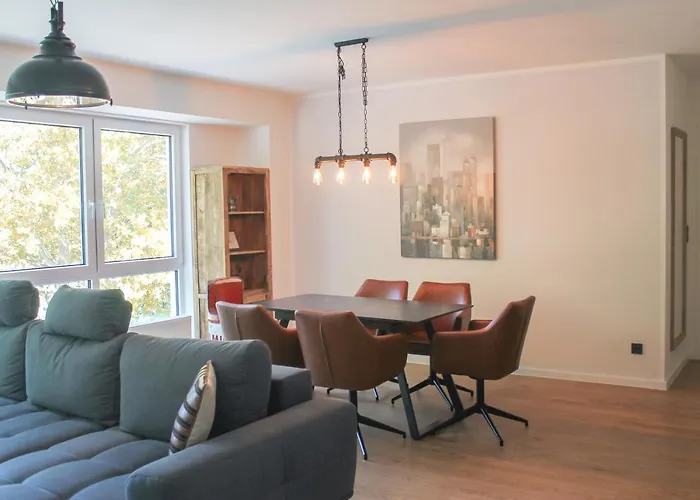 New York - Fuer Freunde & Familien, Stadtnah, Parkplatz, E-ladestation, Gitterbox Fuer Fahrraeder, Fitnessstudio, Digitale Gaestemappe Mit Restaurant- Und Unternehmenstipps Apartamento